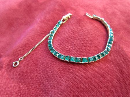 Weiss jewelry, Vintage Weiss, Weiss bracelet, safety chain, green rhinestones, green bracelet, green jewelry